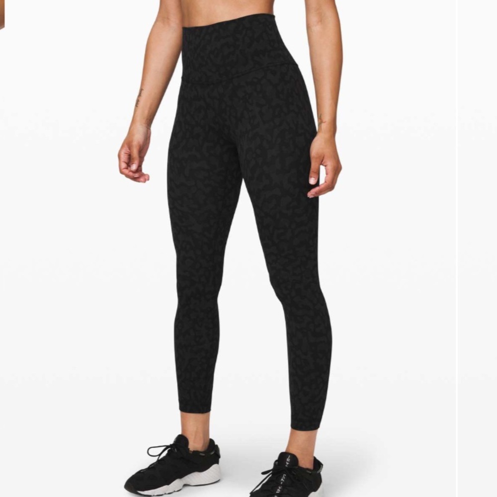 Lululemon Align Pant II 25"
Formation Camo Deep Coal Multi